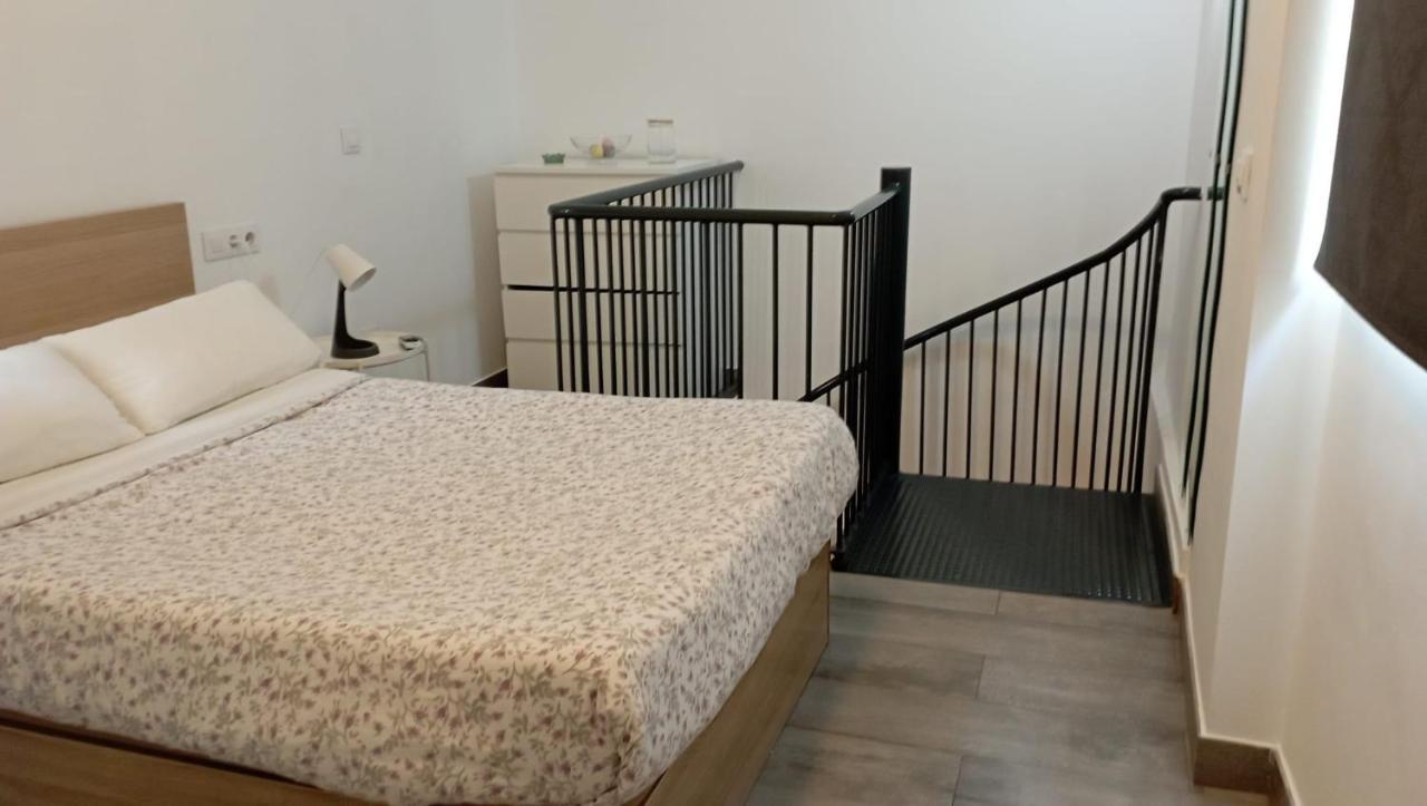 Apartamento En El Casco Antiguo En Plena Alameda Sevilla Kültér fotó